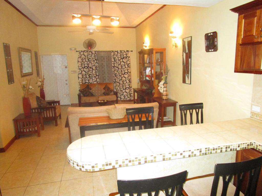 The Residence Portmore Apartments Zewnętrze zdjęcie